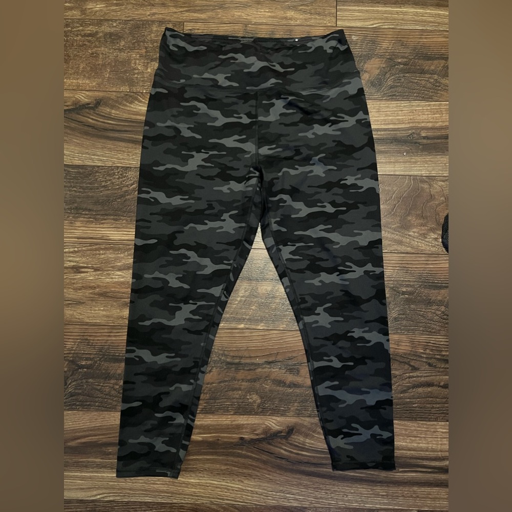 Maurice’s High Rise Camo Luxe Legging